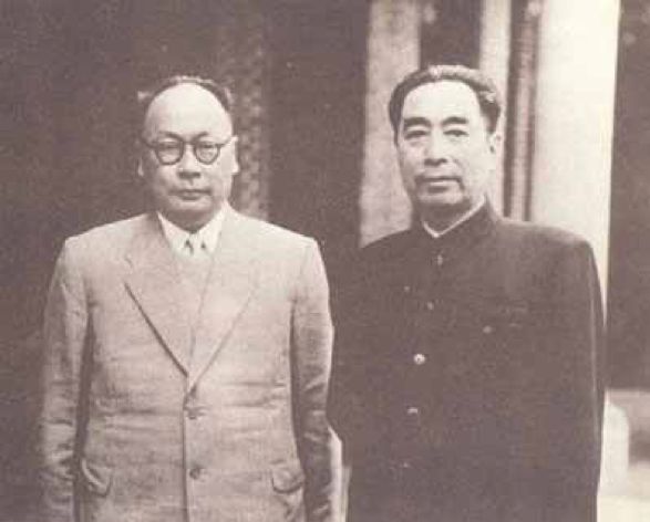 △周恩来和陈毅出席万隆会议归国后在成都合影（1955年5月）